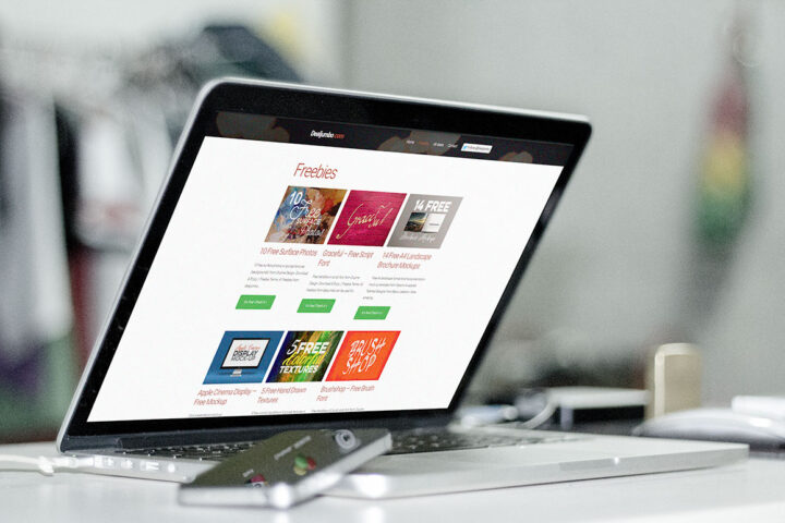 Macbook Pro Retina – Free PSD Mockup